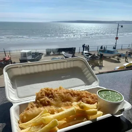 Woodside-filey * Filey
